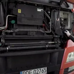 Ile wchodzi płynu do chłodnicy MAN TGX? Sprawdź, aby uniknąć problemów