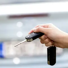 Co to jest centralny zamek i jak może ułatwić życie kierowcy