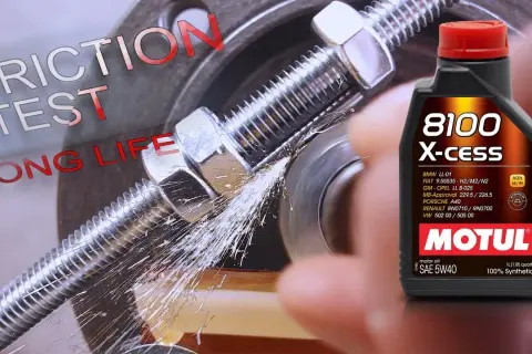 Motul X-Cess 5W40 opinie: czy to najlepszy wybór dla Twojego silnika?
