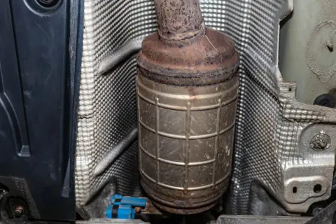 Czy benzyna ma DPF? Zaskakujące różnice między DPF a GPF