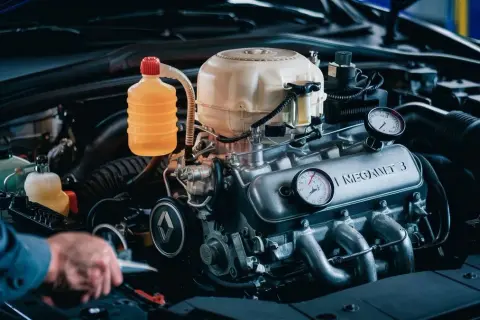 Jaki płyn do chłodnicy Renault Megane 3? Sprawdź najlepsze opcje