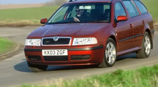 Ile płynu do chłodnicy skoda octavia? Kluczowe informacje i porady