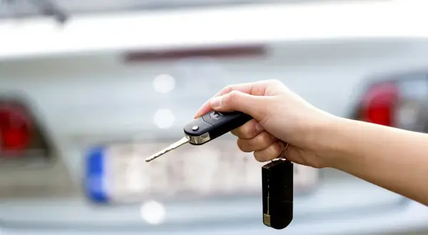 Co to jest centralny zamek i jak może ułatwić życie kierowcy